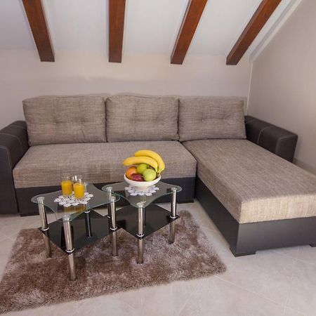 Apartment Niko Kastel Stari Kaštela Rum bild