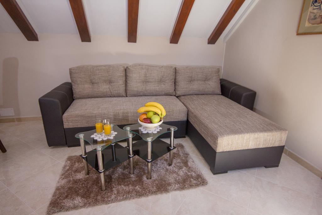 Apartment Niko Kastel Stari Kaštela Rum bild