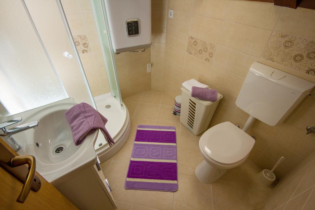 Apartment Niko Kastel Stari Kaštela Rum bild